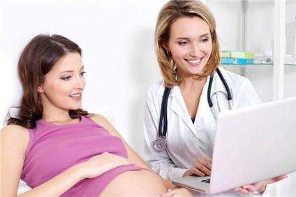 定时的产检对孕妈妈和宝宝都是十分有利的